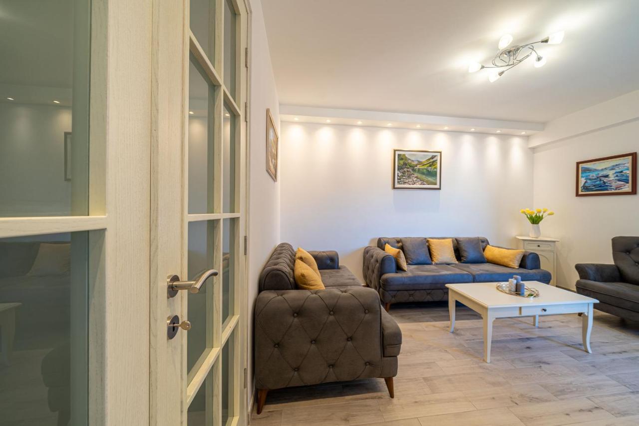 Boka View Luxury Suite - With Free Garage Parking Kotor Bagian luar foto