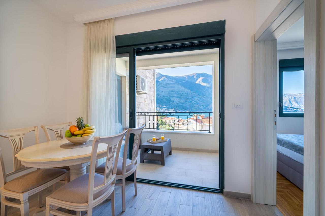 Boka View Luxury Suite - With Free Garage Parking Kotor Bagian luar foto